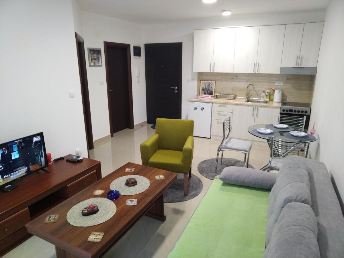 Apartman "N" Srebrno Jezero Ostrovo Экстерьер фото
